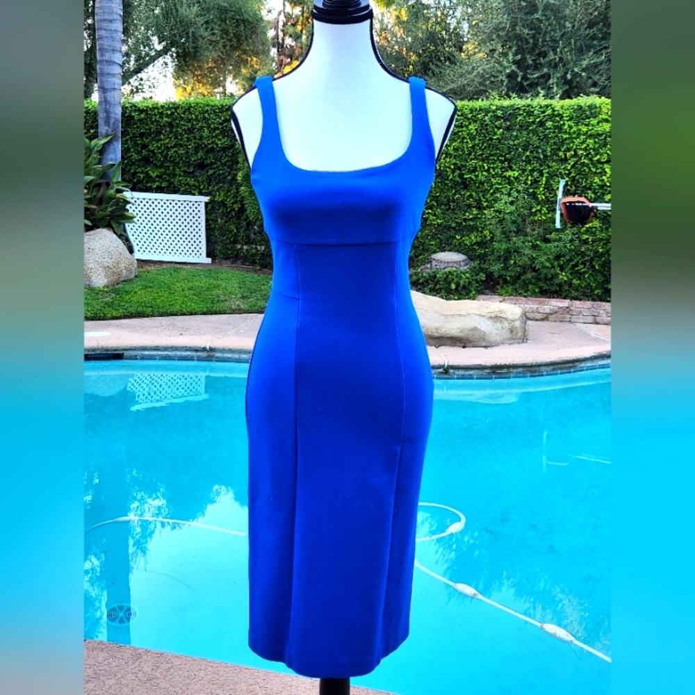 DIANE Von Furstenberg Dress Sz 4. Sleeveless & backless in Royal Blue